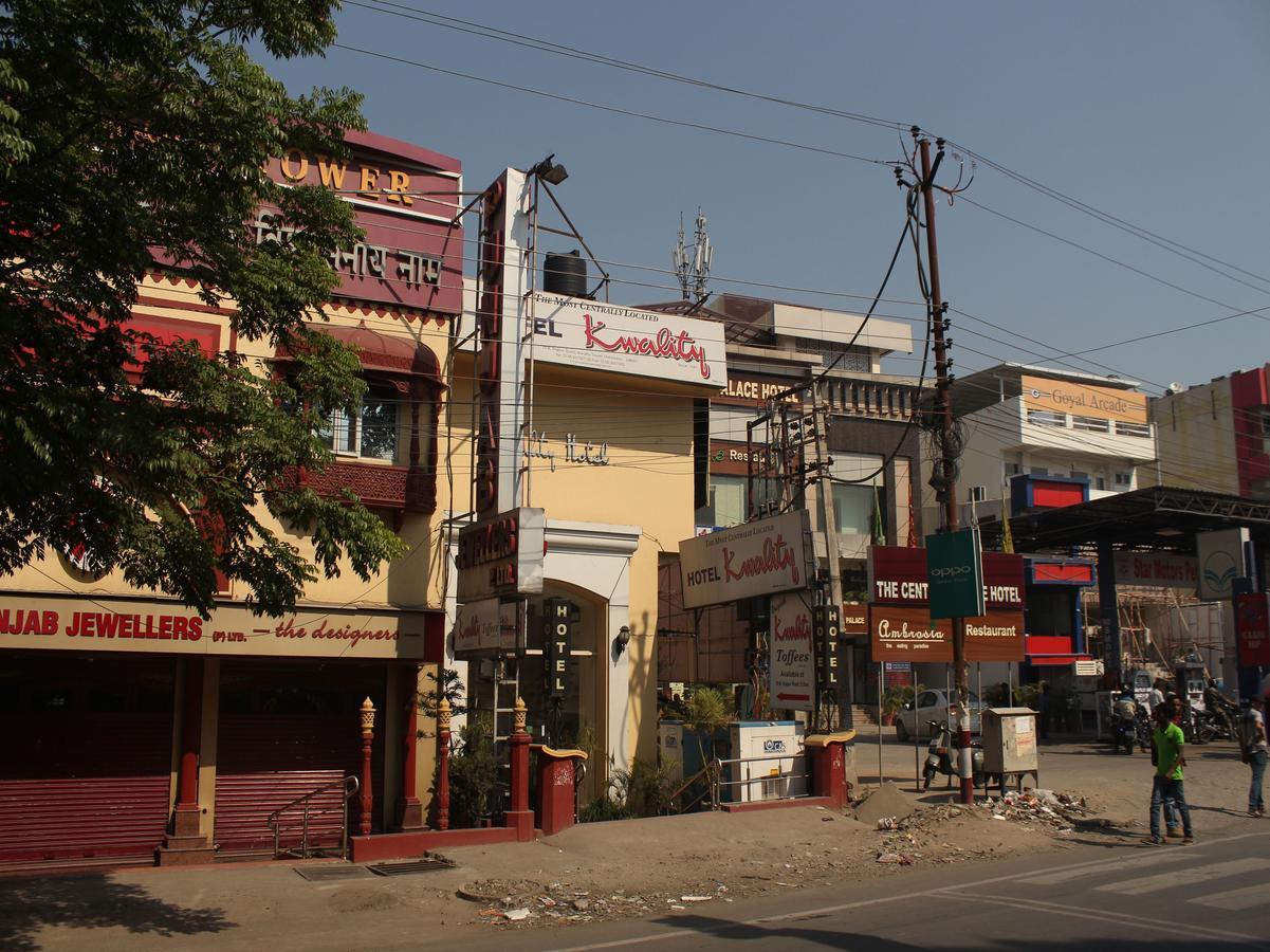 โอโย 5232 กวาลิตี โฮเต็ล Motel เดห์ราดุน ภายนอก รูปภาพ