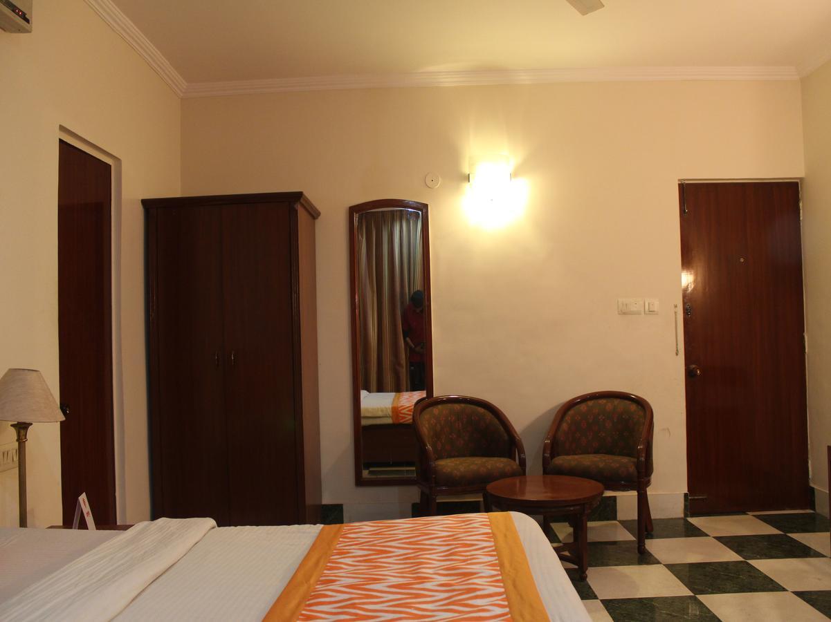 โอโย 5232 กวาลิตี โฮเต็ล Motel เดห์ราดุน ภายนอก รูปภาพ