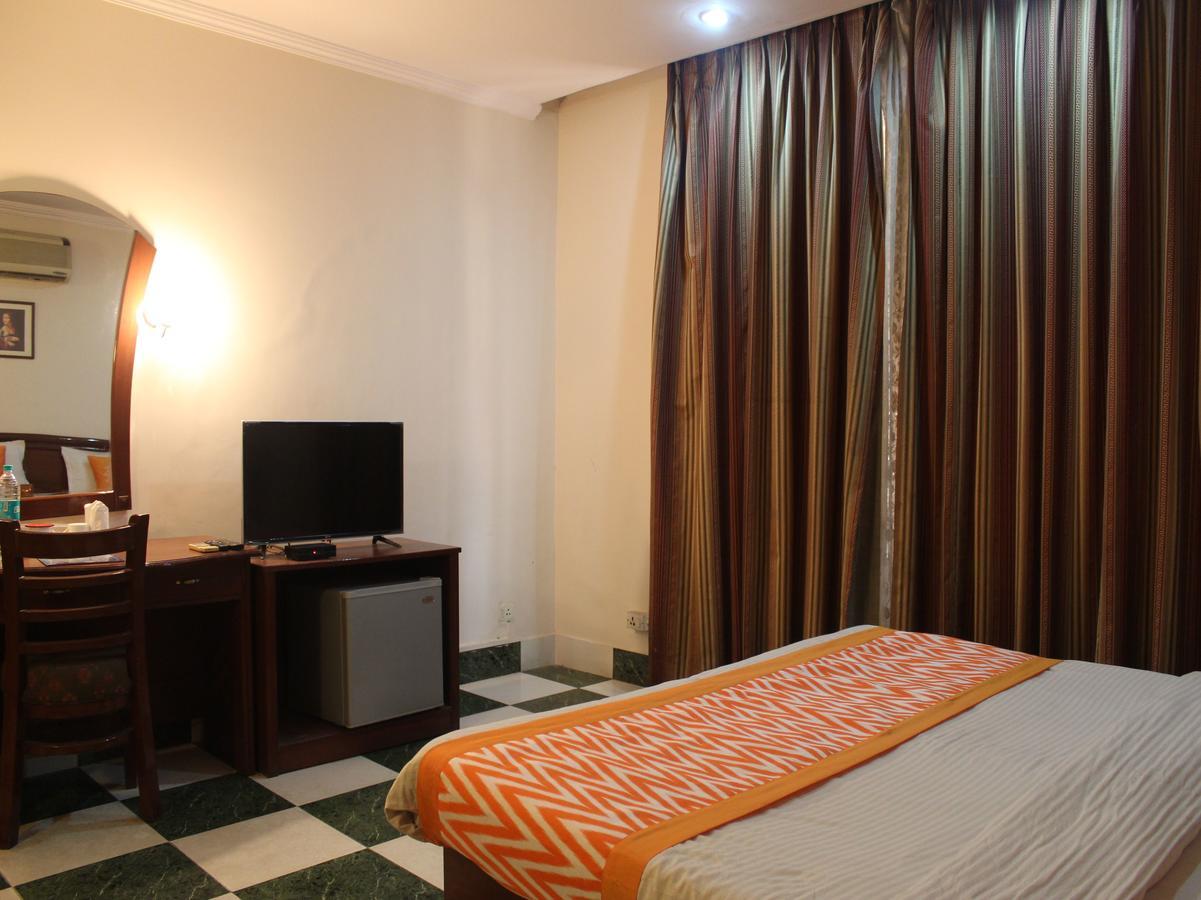 โอโย 5232 กวาลิตี โฮเต็ล Motel เดห์ราดุน ภายนอก รูปภาพ